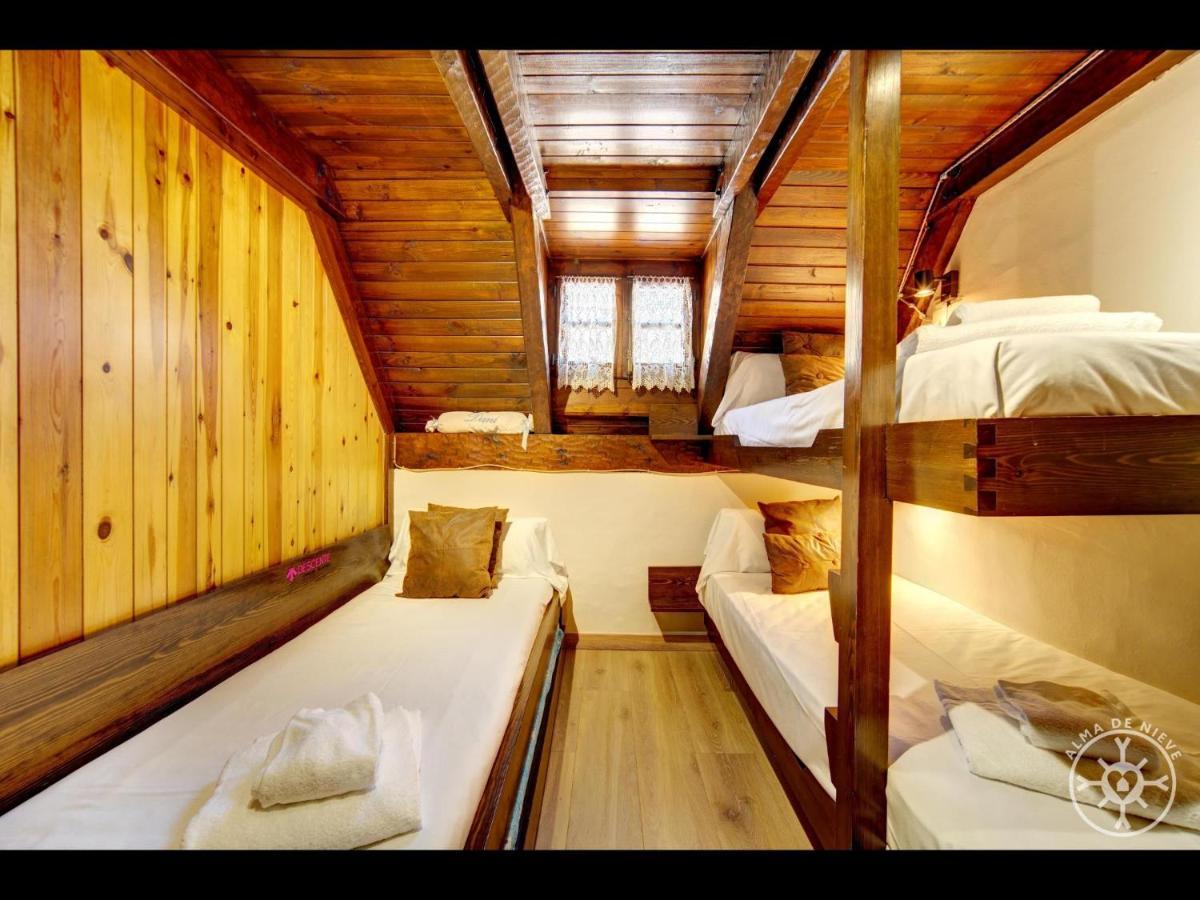 Casa Marmota De Alma De Nieve Villa Baqueira Beret Eksteriør bilde